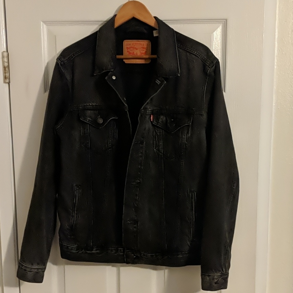 Levi's trucker jacket (black)
